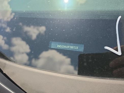 Certified 2023 Kia Soul LX w/ LX Technology Package FWD image 10