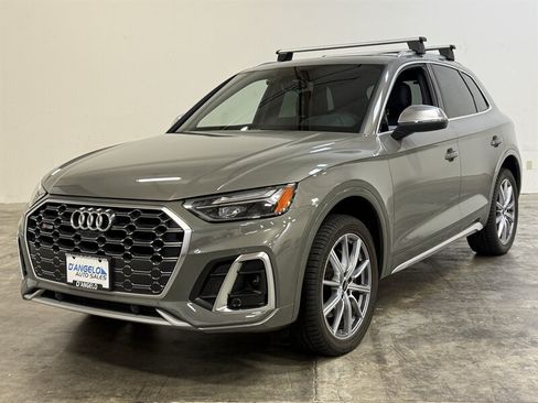 Used 2023 Audi SQ5 Premium Plus w/ Premium Plus Package AWD/4WD image 3