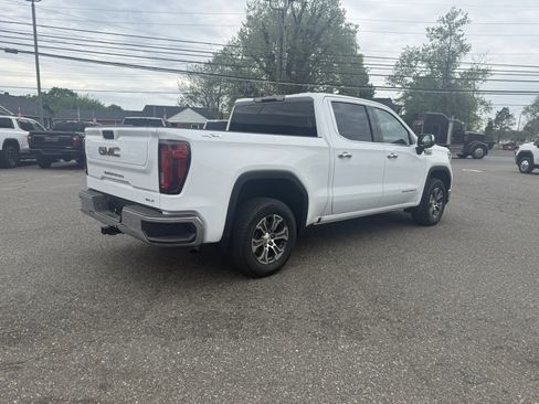 Used 2026 GMC Sierra 1500 SLT AWD/4WD image 3