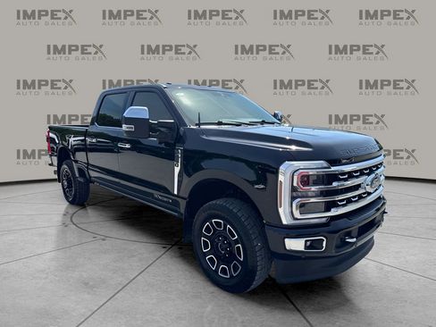 Used 2024 Ford F350 Platinum w/ FX4 Off-Road Package AWD/4WD image 7
