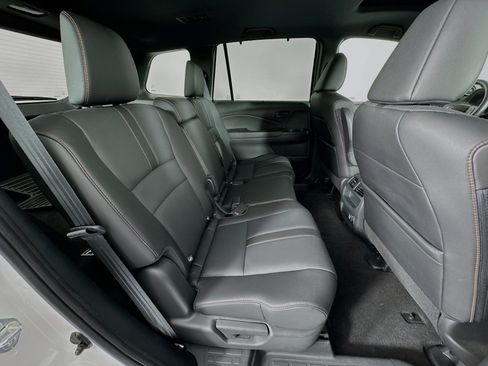 Certified 2023 Honda Passport TrailSport image 27