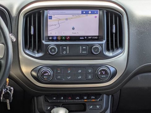 Used 2022 GMC Canyon Denali RWD image 12