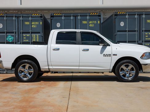 Used 2018 RAM 1500 Big Horn AWD/4WD image 15