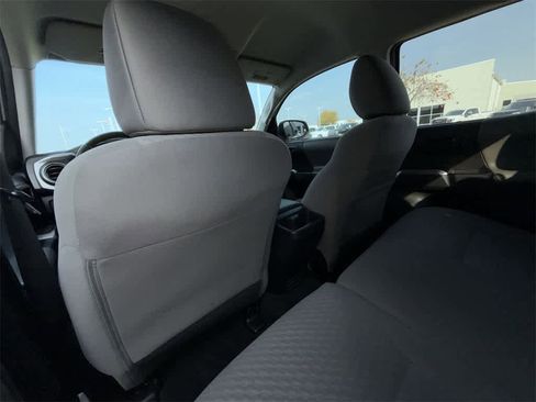 Used 2022 Toyota Tacoma SR5 w/ Technology Package image 12