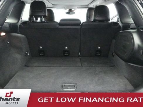 Used 2022 Jeep Cherokee Limited w/ Elite Package AWD/4WD image 12
