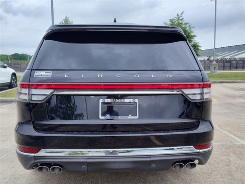 Used 2020 Lincoln Aviator Reserve w/ Equipment Group 201A RWD image 5