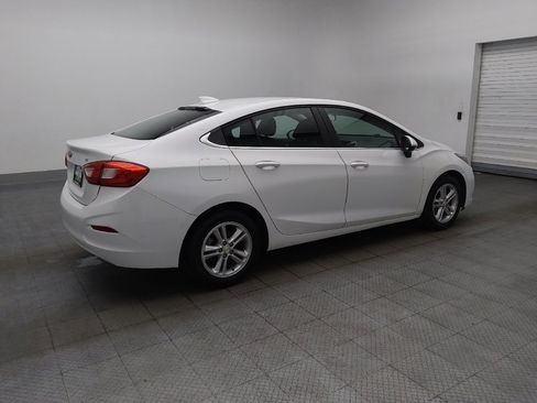 Used 2018 Chevrolet Cruze LT FWD image 10