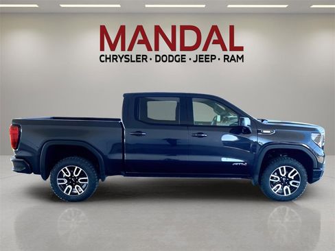 Used 2024 GMC Sierra 1500 AT4 w/ AT4 Premium Package image 5