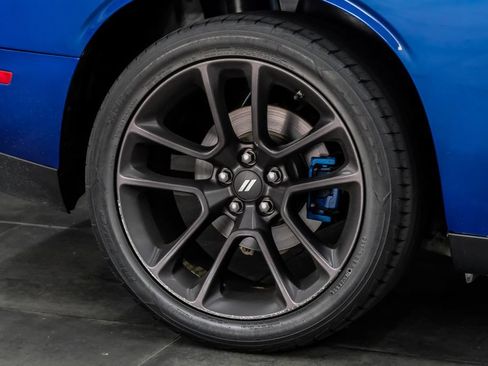 Used 2019 Dodge Challenger SXT w/ Blacktop Package RWD image 58