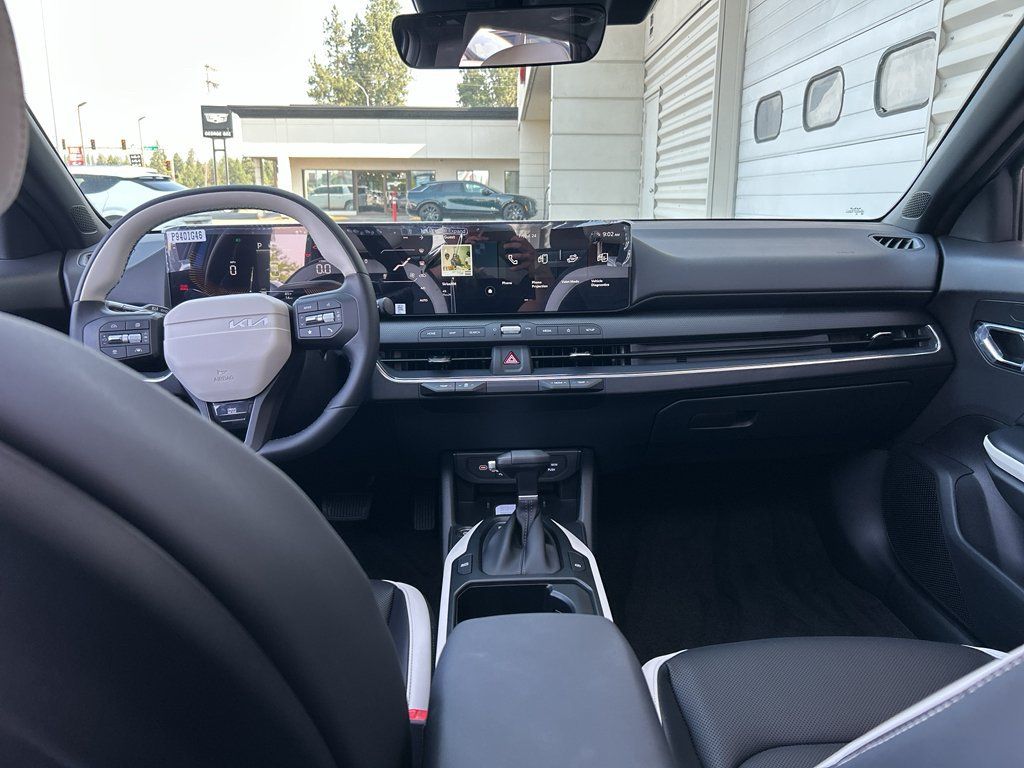 New 2026 Kia K4 GT-Line w/ GT-Line Sunroof Package FWD image 17