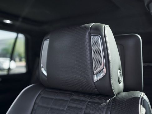 Used 2023 Cadillac Escalade V w/ LPO, ONYX Package image 47