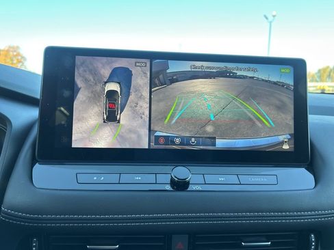 Used 2024 Nissan Rogue Platinum w/ Platinum Premium Package image 29