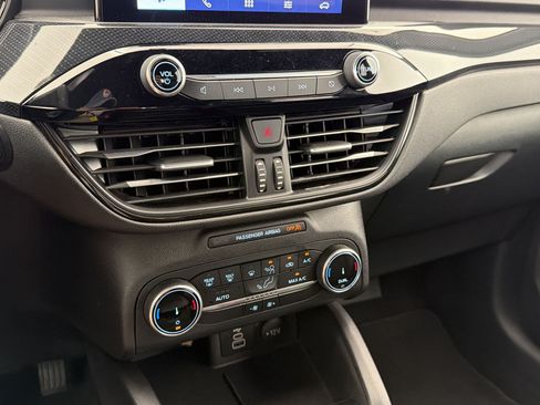 Used 2025 Ford Escape ST-Line FWD image 20