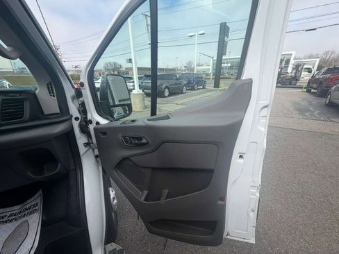 Used 2023 Ford Transit 250 Low Roof AWD w/ Exterior Upgrade Package image 21