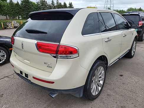 Used 2014 Lincoln MKX AWD w/ Equipment Group 102A image 3