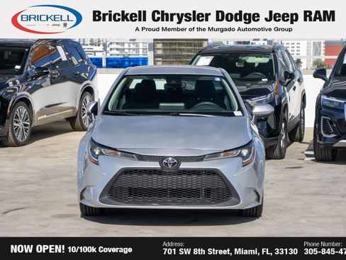 Used 2022 Toyota Corolla LE image 2