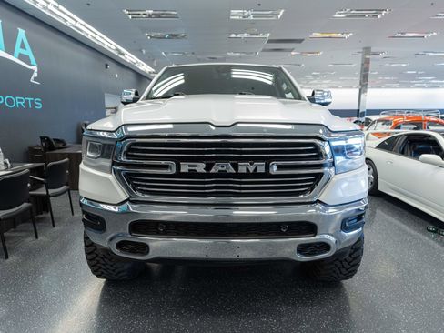 Used 2019 RAM 1500 Laramie RWD image 2
