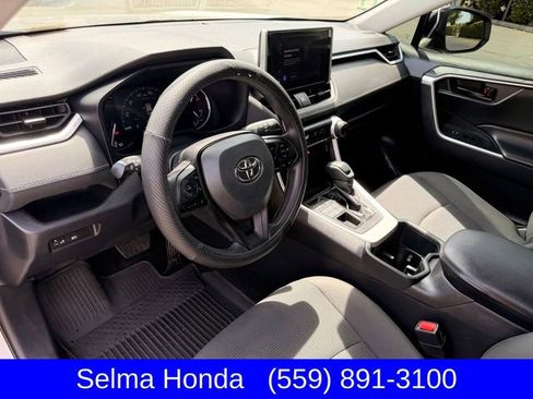 Used 2023 Toyota RAV4 LE image 7