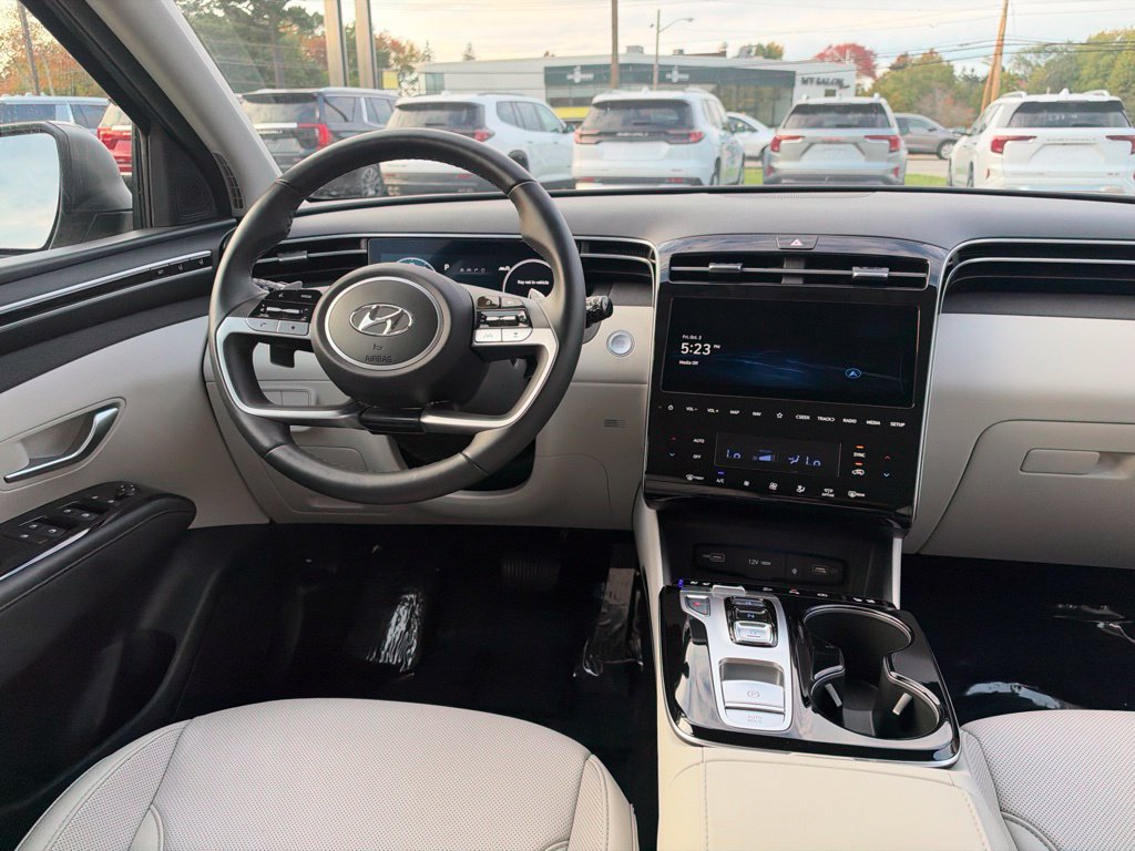 Used 2023 Hyundai Tucson Limited AWD/4WD image 13