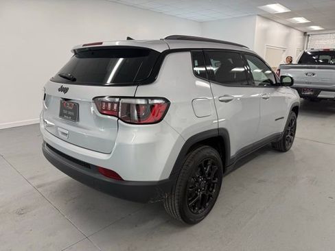 New 2026 Jeep Compass Latitude image 6