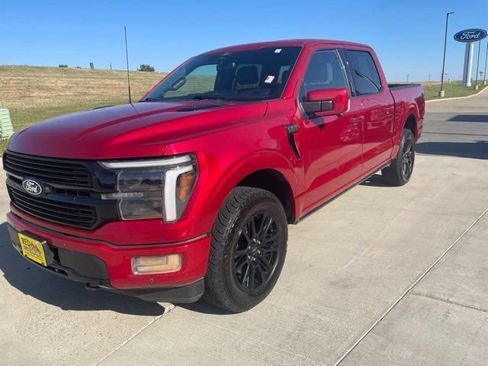 Certified 2024 Ford F150 Platinum w/ FX4 Off-Road Package AWD/4WD image 8