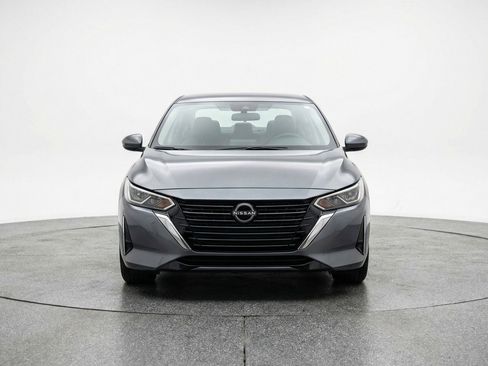 Used 2025 Nissan Sentra SV FWD image 2