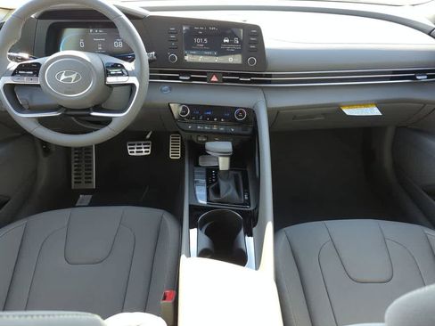 New 2026 Hyundai Elantra SEL Sport Premium FWD image 19