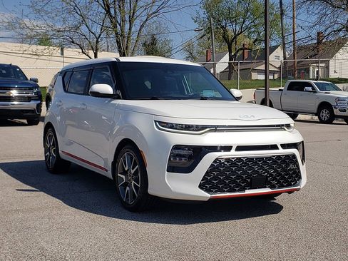 Used 2022 Kia Soul Turbo FWD image 3