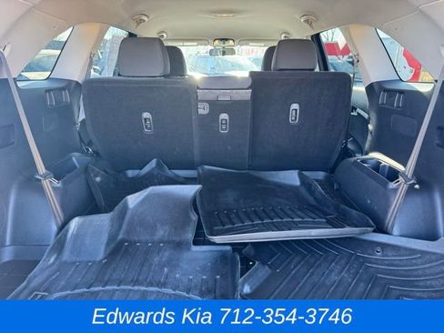 Used 2020 Kia Sorento LX w/ LX I4 Convenience Package image 11