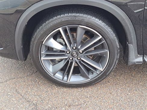 Certified 2025 INFINITI QX55 Essential image 9