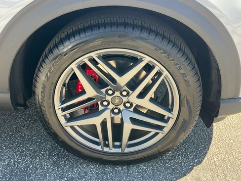 New 2026 Ford Explorer ST AWD/4WD image 13