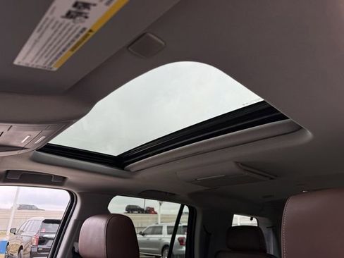 Used 2019 Chevrolet Tahoe Premier w/ Premier Plus Edition image 25