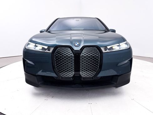 Used 2022 BMW iX xDrive50 w/ Premium Package image 14