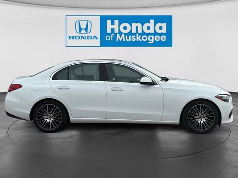 Used 2025 Mercedes-Benz C 300 4MATIC Sedan image 4