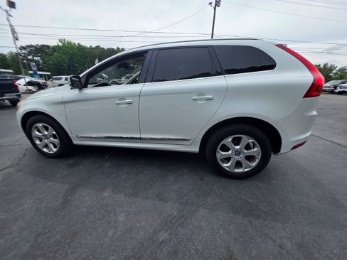 Used 2016 Volvo XC60 T5 Premier FWD image 6