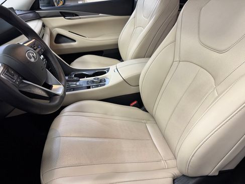 Used 2024 INFINITI QX60 Luxe AWD/4WD image 11