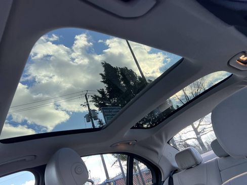 Used 2016 Mercedes-Benz C 300 4MATIC Sedan image 14