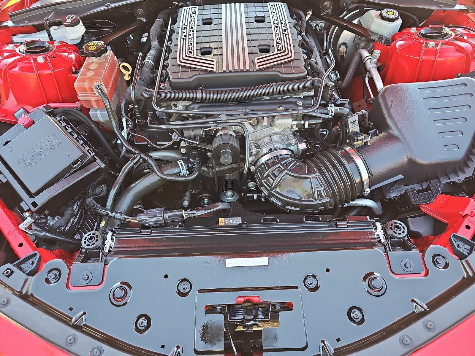 Used 2019 Chevrolet Camaro ZL1 RWD image 31