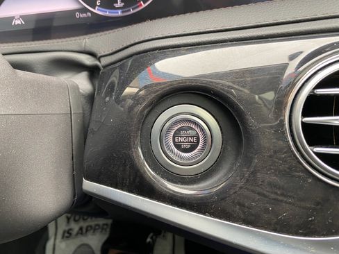 Used 2020 Mercedes-Benz S 560 4MATIC Sedan w/ Premium Package image 27