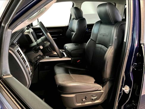 Used 2018 RAM 1500 Laramie w/ Convenience Group image 8