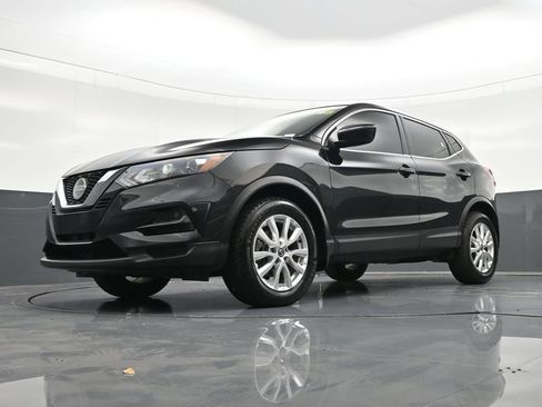 Used 2021 Nissan Rogue Sport S image 27