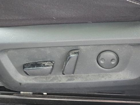Certified 2024 Nissan Rogue SV FWD image 5