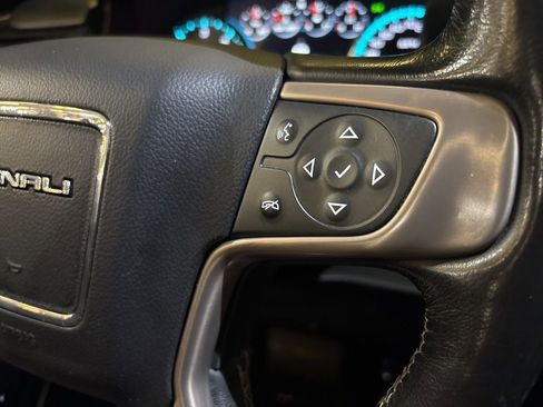 Used 2018 GMC Yukon Denali AWD/4WD image 29