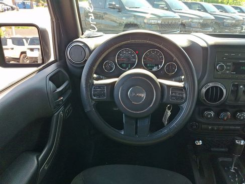 Used 2017 Jeep Wrangler Sport w/ Quick Order Package 24S AWD/4WD image 11