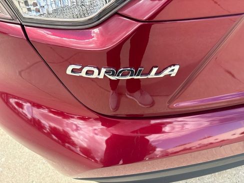Used 2025 Toyota Corolla LE FWD image 22
