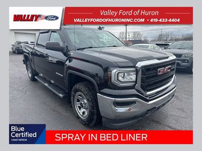 Used 2017 GMC Sierra 1500 4x4 Crew Cab w/ Sierra Convenience Package