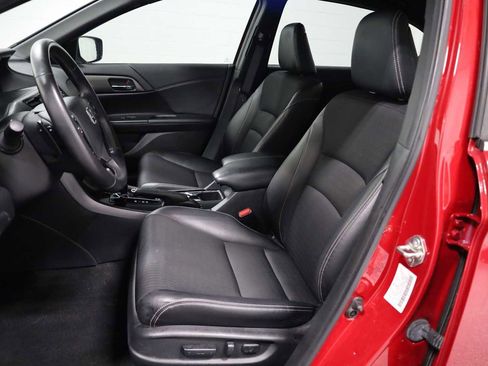 Used 2016 Honda Accord Sport image 5