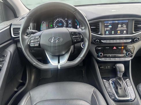 Used 2019 Hyundai Ioniq Limited FWD image 21