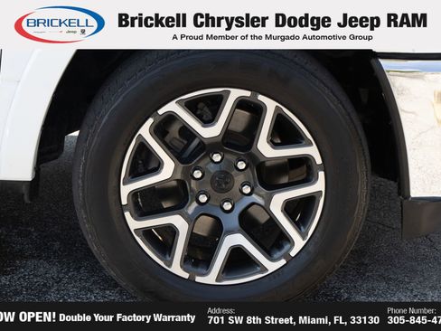 Used 2025 RAM 1500 Laramie AWD/4WD image 40