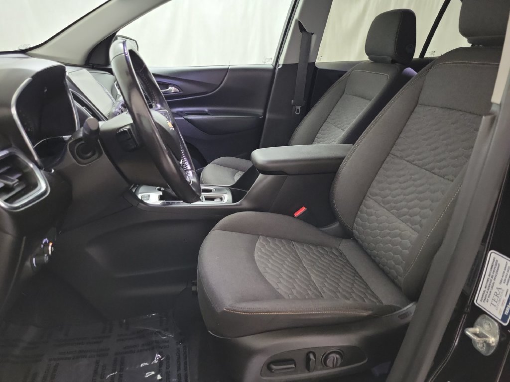 Certified 2019 Chevrolet Equinox LT w/ Sun & Navigation Package AWD/4WD image 9
